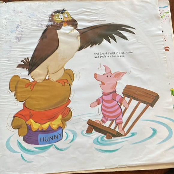 Walt Disney presents Winnie the Pooh and the Blustery Day album LP w/ storybook - Picture 12 of 16